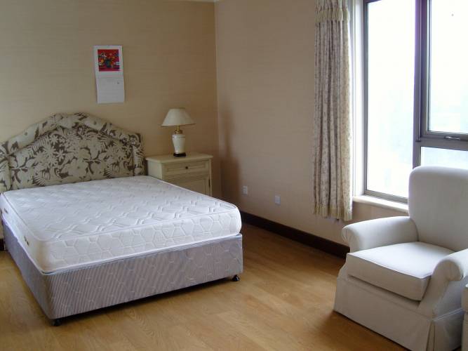 Regal Court,Modern 4br,190sqm,12000rmb/M in North of Tianhe Rd 