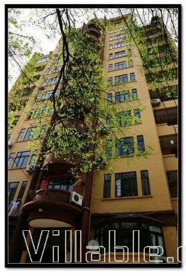 215sqm Old Apartment on the best location of French Concession for sale!