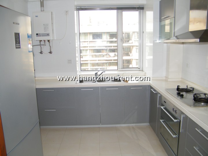 Apartment near carrefore and west lake for rent 