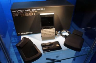 WTS: iPhone 4S 64GB / BB Porsche P'9981 & BlackBerry Bold 9790